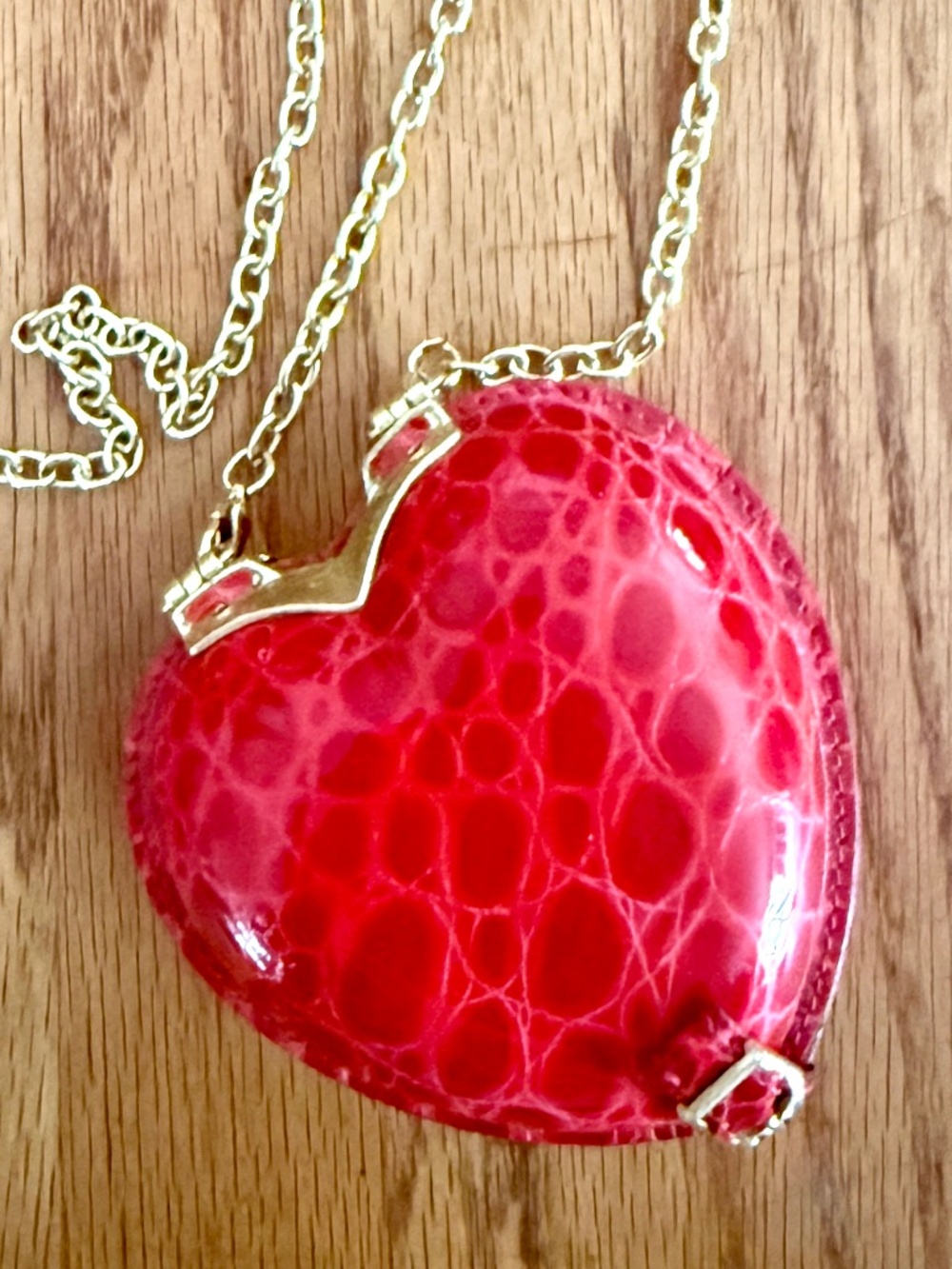 Vintage Authentic Retta Wolff Red heart-shaped crossbody clutch bag